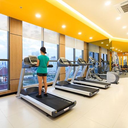 Rivergate Apartment - Gym & Pool Ho-Chi-Minh-Stadt Exterior foto